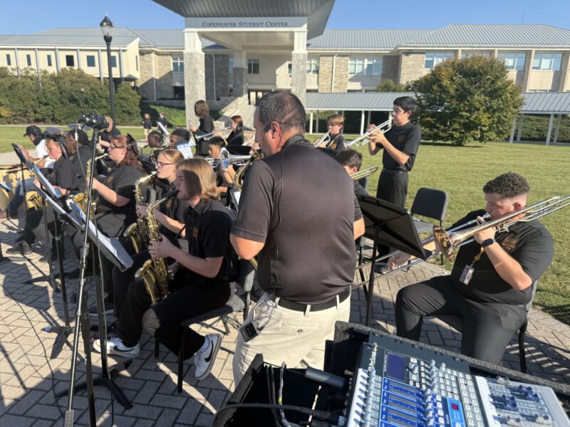 MHS jazz band students performing outside